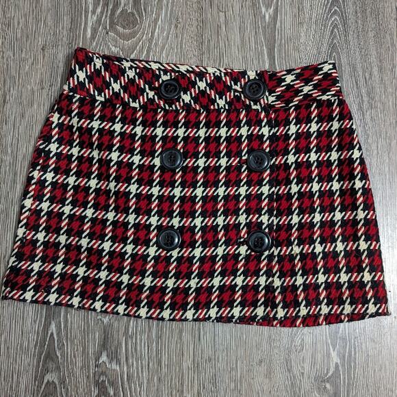 Express Design Studio Women's Red White Black Flirty Plaid Mini Skirt Size 8 - Picture 1 of 3